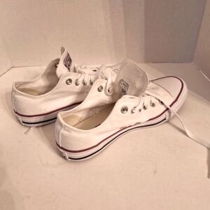 Chuck Taylor Converse